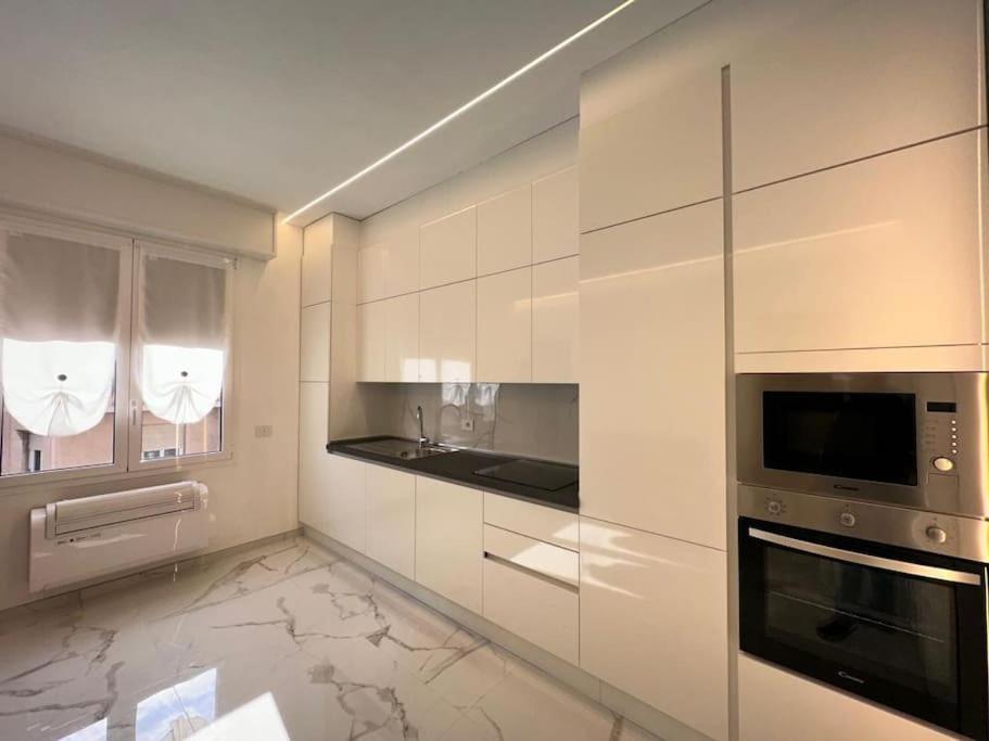 Suite Aurora Luxury In The Center Of Sanremo Exterior foto