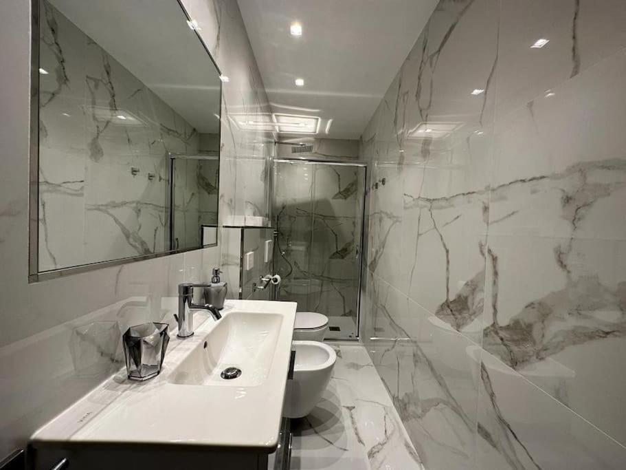 Suite Aurora Luxury In The Center Of Sanremo Exterior foto