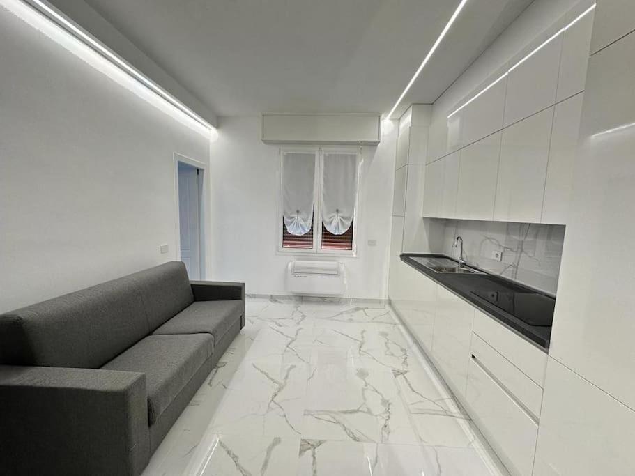Suite Aurora Luxury In The Center Of Sanremo Exterior foto