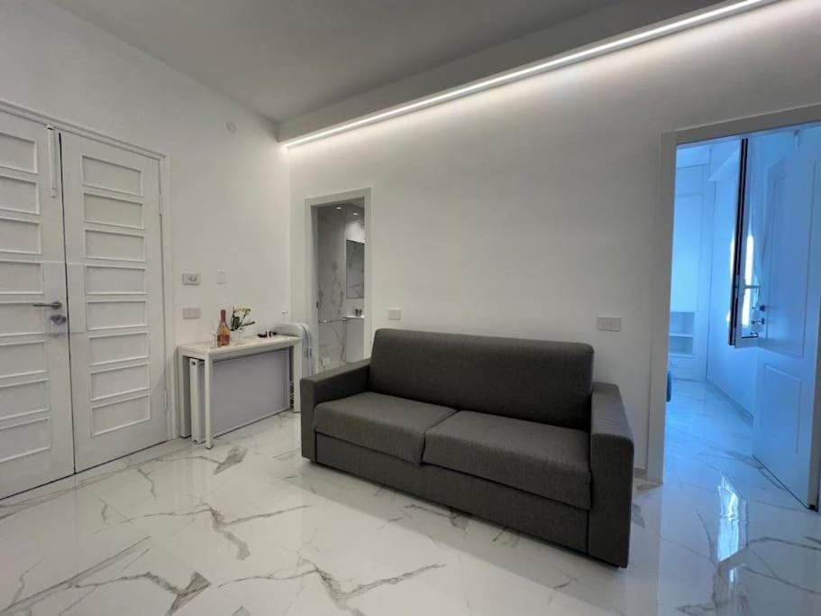 Suite Aurora Luxury In The Center Of Sanremo Exterior foto