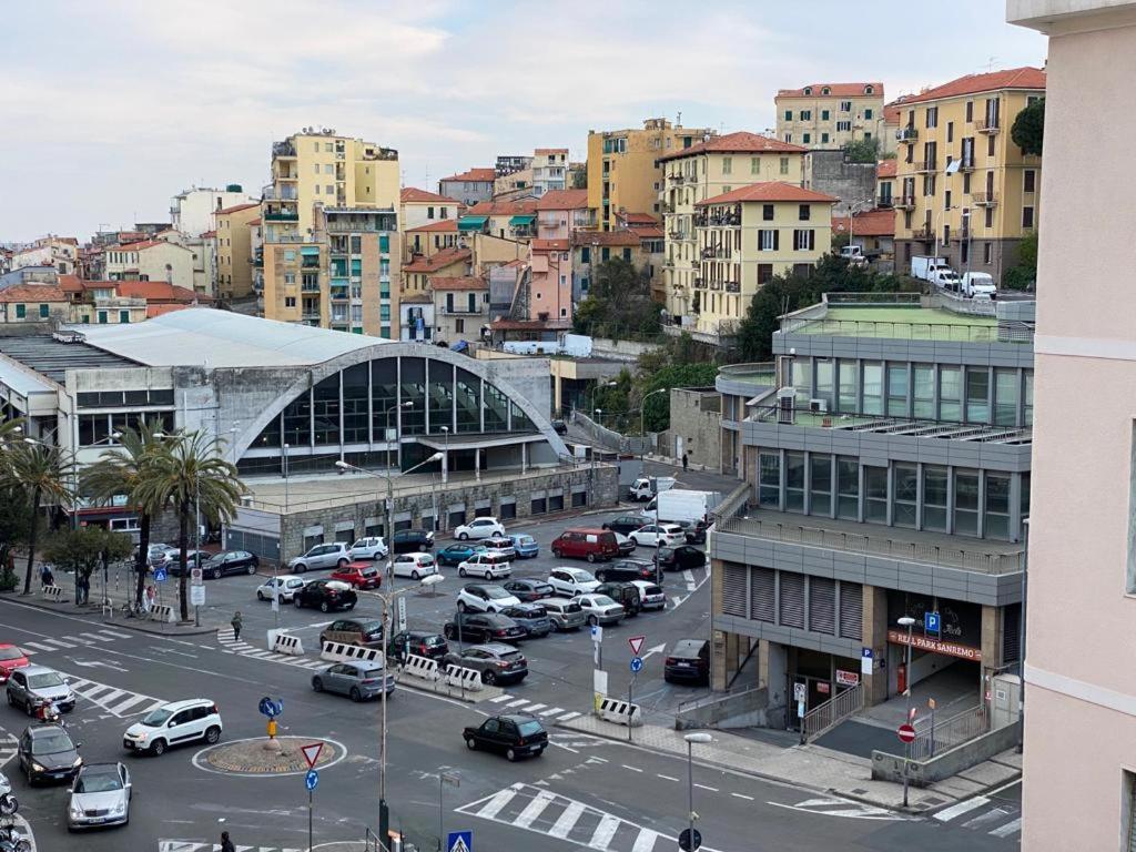 Suite Aurora Luxury In The Center Of Sanremo Exterior foto