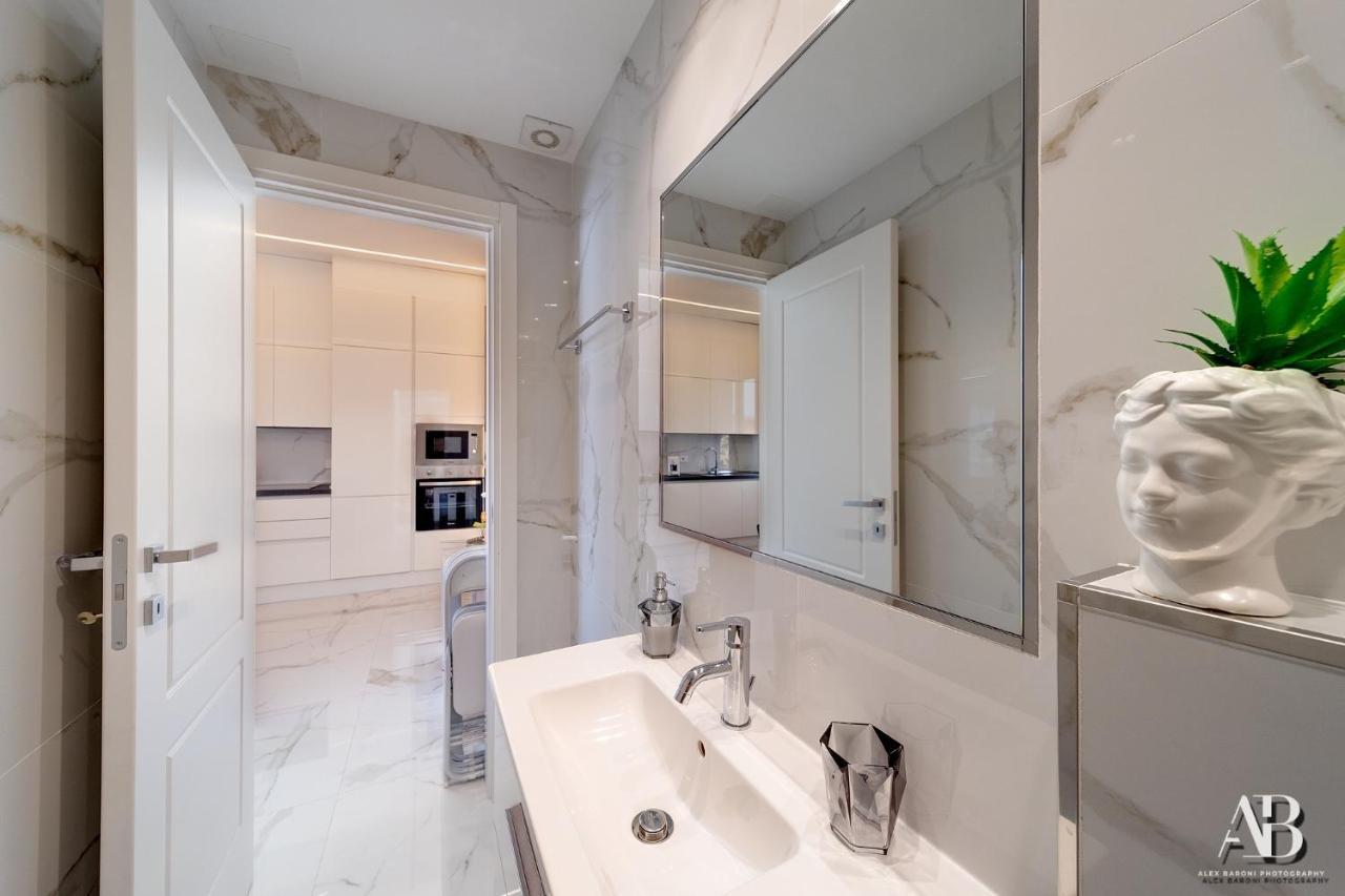 Suite Aurora Luxury In The Center Of Sanremo Exterior foto