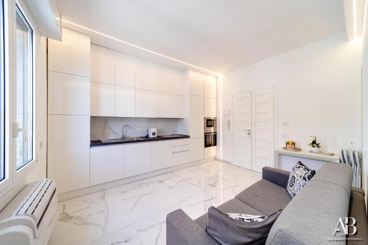 Suite Aurora Luxury In The Center Of Sanremo Exterior foto