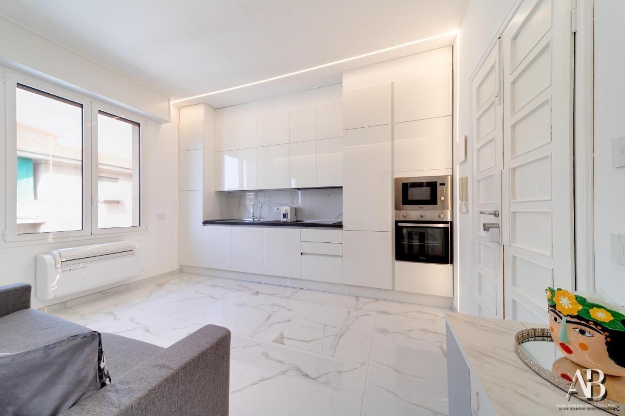 Suite Aurora Luxury In The Center Of Sanremo Exterior foto