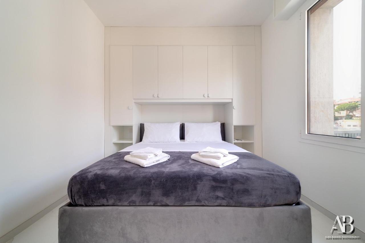 Suite Aurora Luxury In The Center Of Sanremo Exterior foto